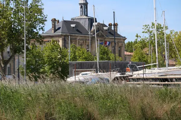 Abri Piscine Sur Mesure Installation abri de piscine Pauillac