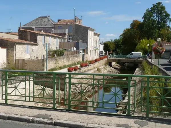 Abri Piscine Sur Mesure Installation abri de piscine Saujon