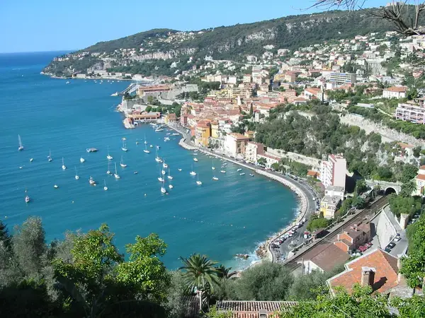 Abri Piscine Sur Mesure Installation abri de piscine Villefranche-sur-Mer